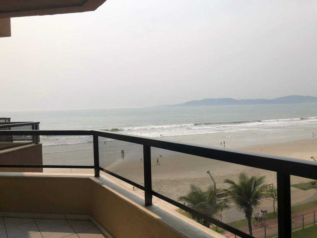 Apartamento com vista para a praia com 3 quartos com ar - Meia Praia