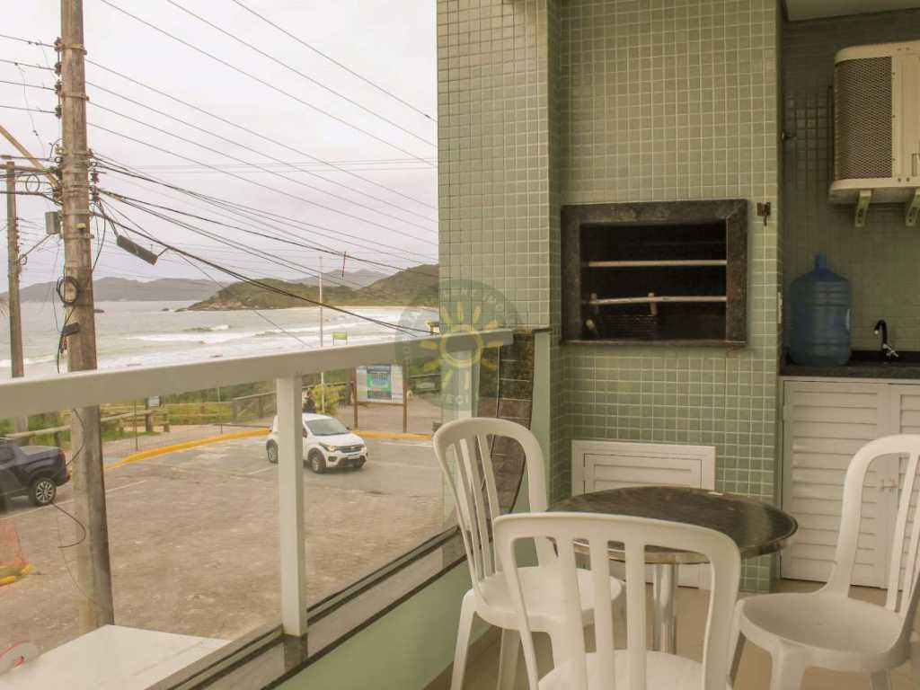 Apartamento de frente para a Praia de Quatro Ilhas - Bombinhas