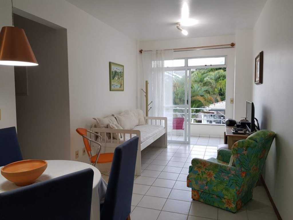 Apartamento com 2 dormitórios em Praia Brava - Florianópolis