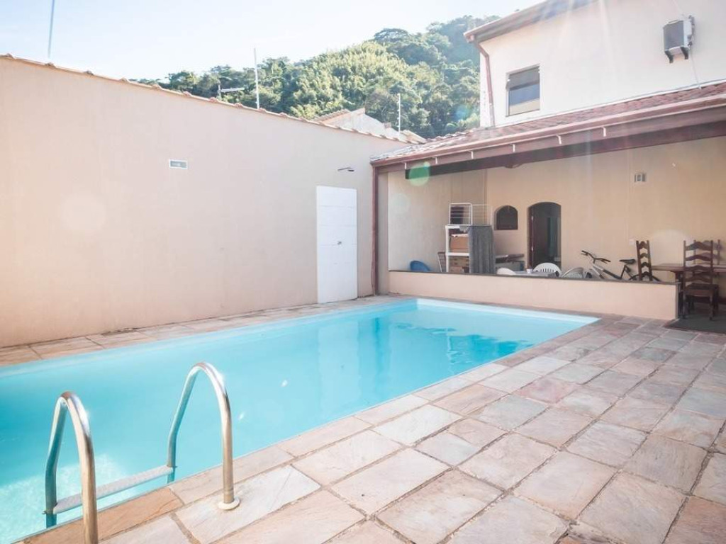 Melhor localização de Caraguatatuba - 5 quartos com piscina