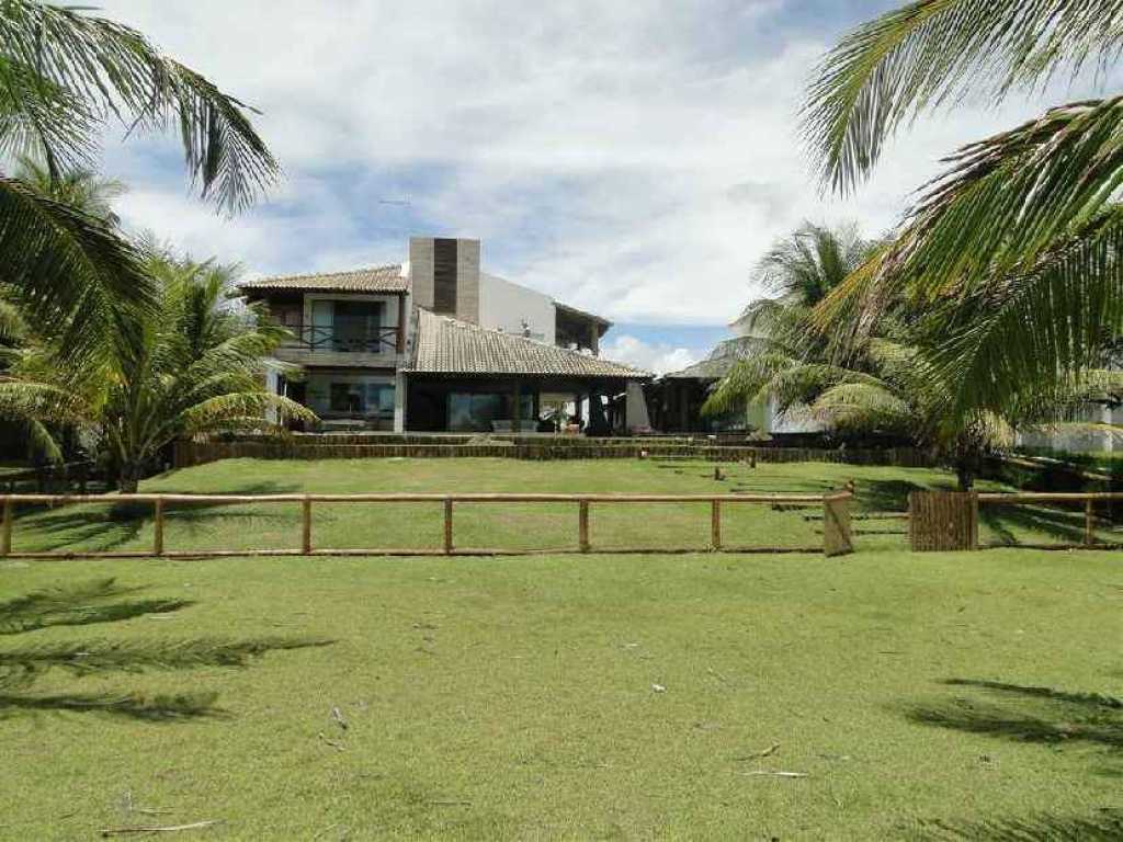 Guarajuba - Casa Frente mar - 5 suites com ar split - Piscina
