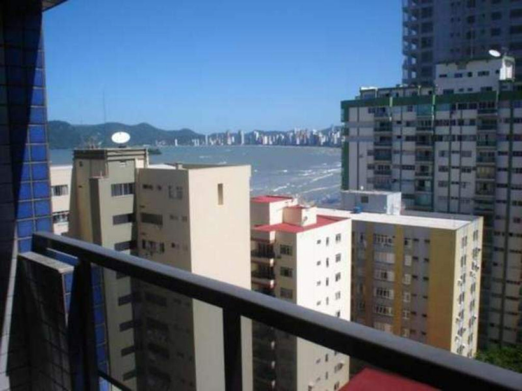 Grande apartamento com vista do mar em Balneário Camboriú.