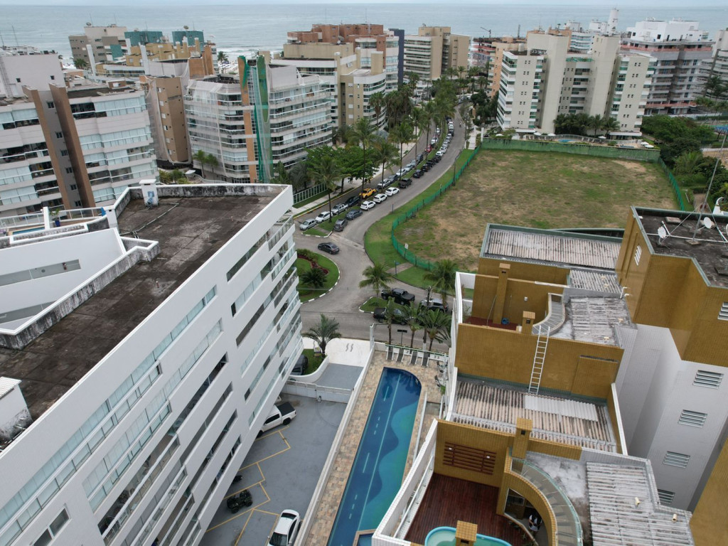 Cobertura incrível em Riviera de São Lourenço a 100 metros do mar