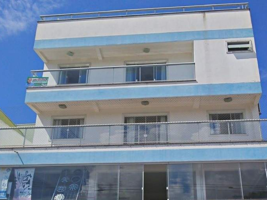 Grande apartamento duplex para aluguel de Verão no Centro de Balneário Camboriú.