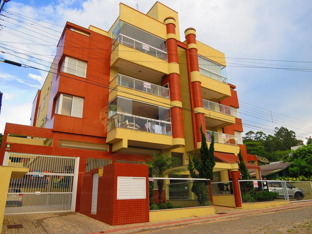 Cód 464 - Apartamento confortável à 180m da praia de Bombinhas - Centro para alugar