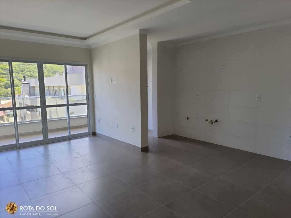 Apartamento pronto pra morar à venda na Praia de Bombas