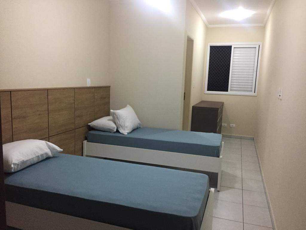 Apartamento com 3 suítes para alugar por temporada em Ubatuba
