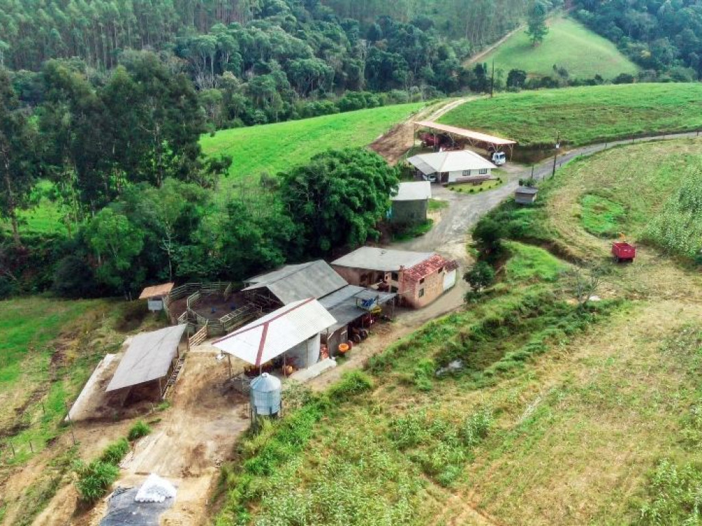 Sítio a Venda 20 hectares com Casa em Santa Catarina