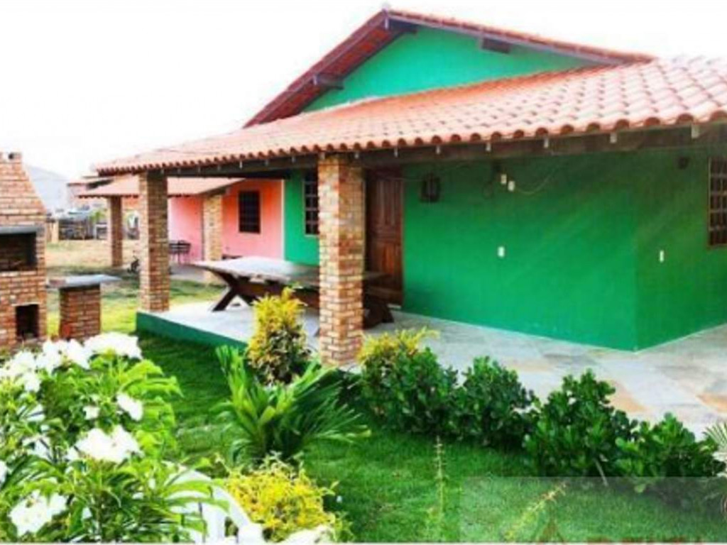 Casa para Temporada, Luís Correia / PI, bairro Coqueiro, 2 dormitórios, 1 suíte, 1 banheiro, 1 garagem, mobiliado