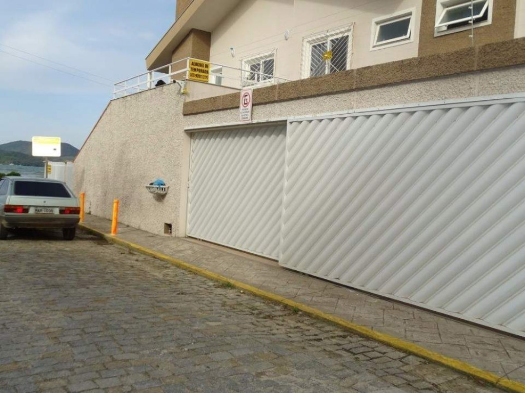 Casa para aluguel de temporada em Porto Belo