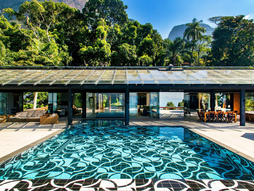 Rio003 - Casa de luxo com piscina em São Conrado