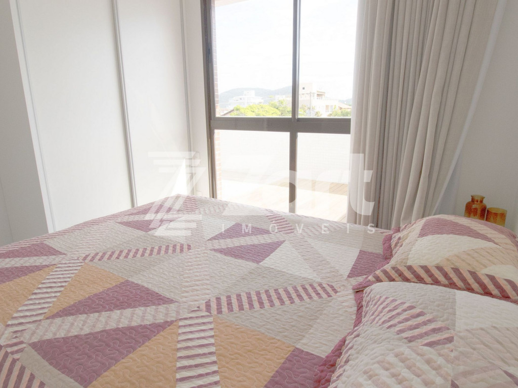 Apartamento 3 dorm em Condomínio com Rooftop e Piscina, próximo a praia de Bombas Bombinhas.