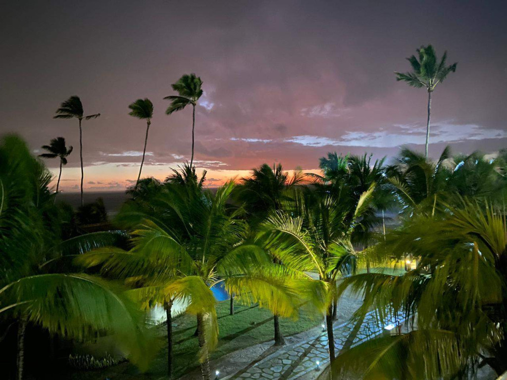 PARAÍSO BEIRA MAR RESORT MARULHOS PRAIA DE MURO ALTO