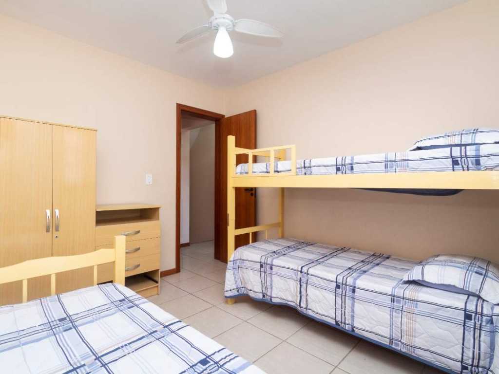 Aluguel de Apartamento 7 quartos para 6 pessoas 150 metros do mar em Bombas