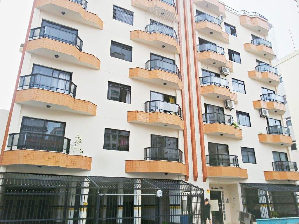 Grande apartamento DUPLEX no Centro de Balneário Camboriú!