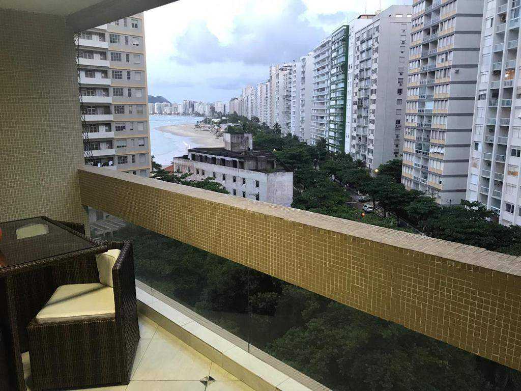 FERIAS E CARNAVAL - Excelente apartamento com 3 suítes, pé na areia, piscina, churrasqueira, ótima localização em Guarujá - SP!!!
