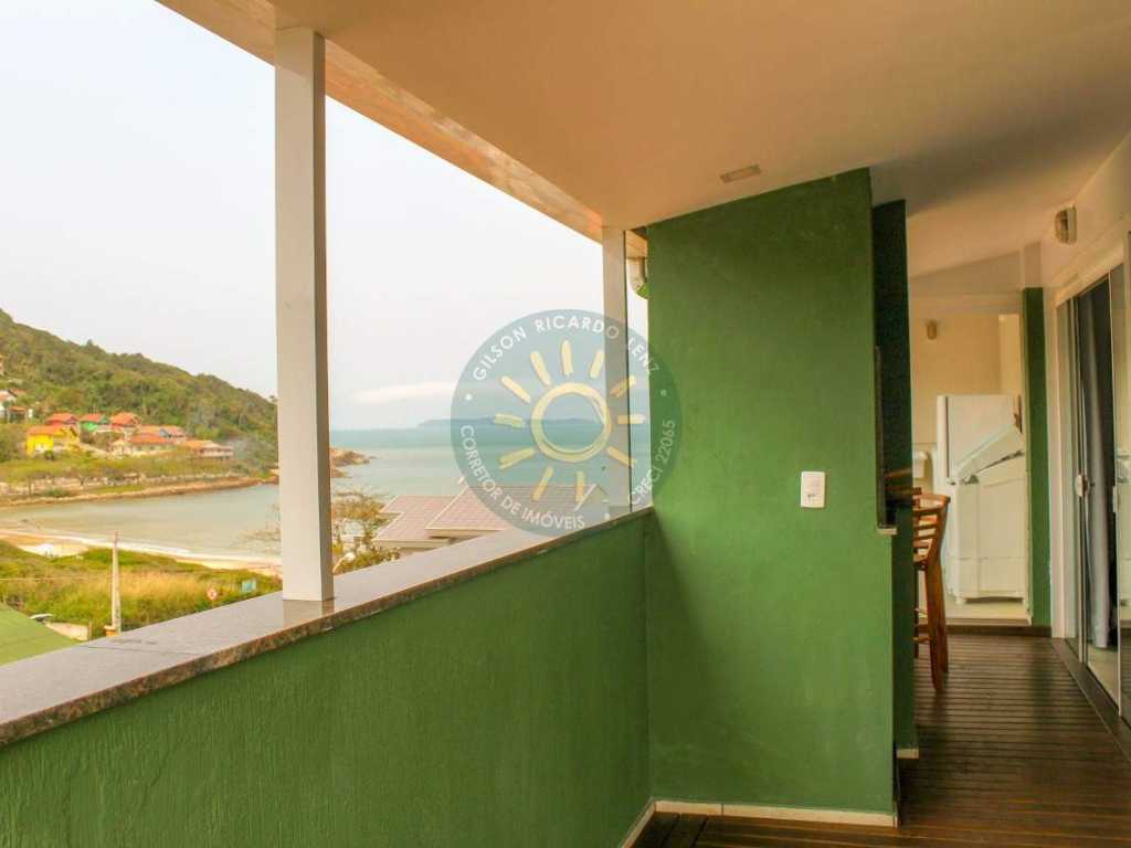 Apartamento com vista para 5 pessoas na praia de Quatro Ilhas - Bombinhas.