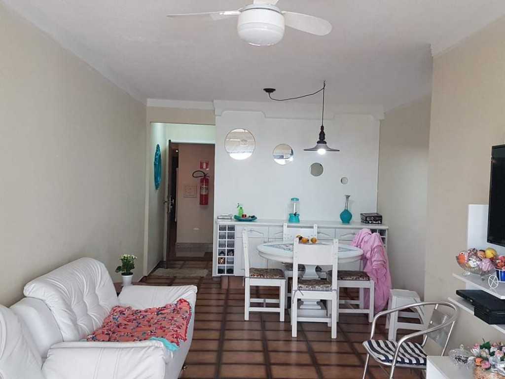 Excelente apartamento de vacaciones en Guarujá con 3 dormitorios
