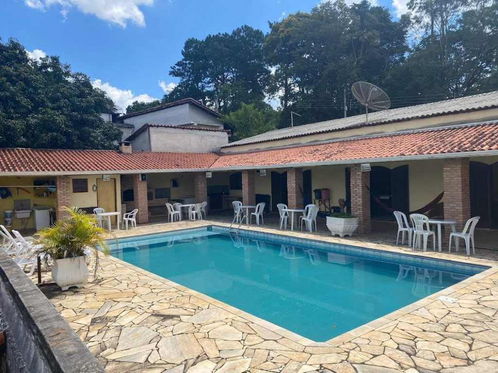 Casa em Mairiporã com linda vista e piscina grande e privativa