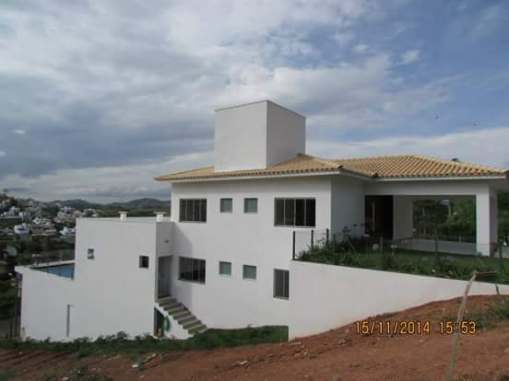 Excellent House for Rent in Escarpas do Lago for up to 20 people (CONTACT VIA WHATSAAP)