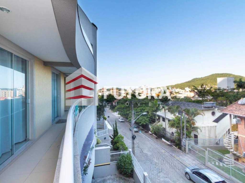 LA038E - Apartamento com 03 quartos para Aluguel de Temporada no centro de Bombinhas-SC