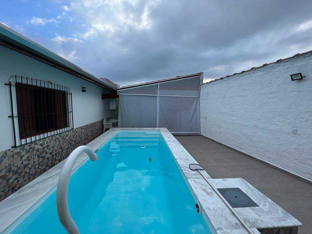 Locação temporada, casa térrea com piscina, 350 metros da praia, massaguaçu-Caraguatatuba no Portal Patrimonium, Litoral Norte -