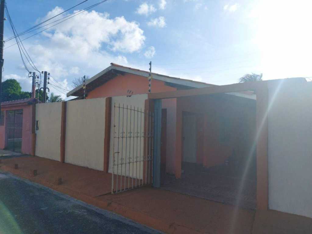 Linda Casa Com Piscina e 3/4 em Salinópolis/Pará