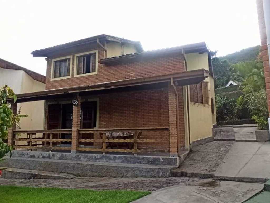 Casa em Ubatuba para família(Condomínio Fechado)
