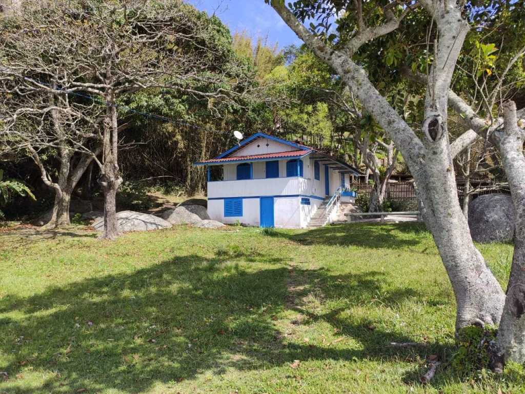 Hermosa casa junto al mar en la playa de Conceição en Bombinhas '' Ref.222