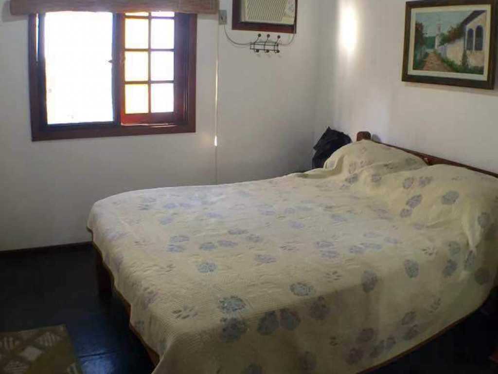 Casa de Condomínio - Padrão em Arraial do Cabo, Praia Grande