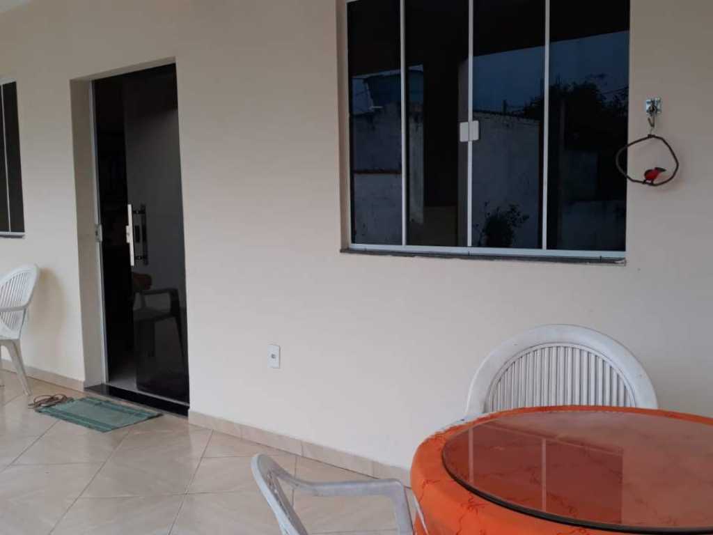 Casa 3 quartos espaçosa, decoração clean a 3 quarteirões Praia de Cordeirinho, Maricá, RJ