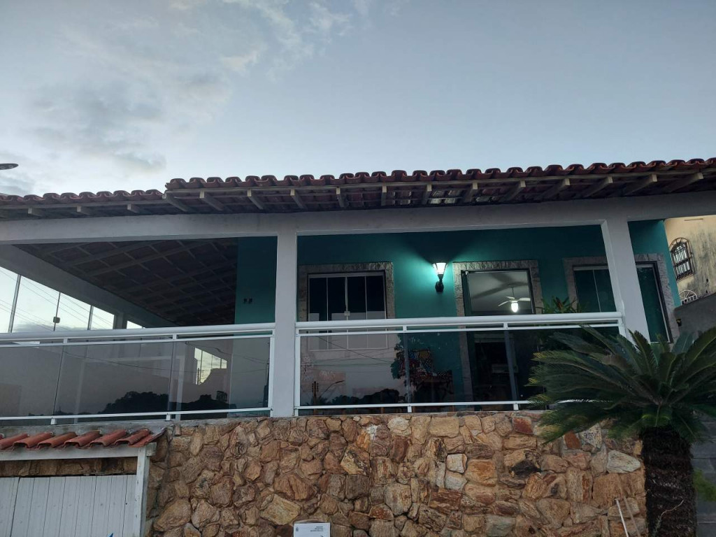 Casa com piscina em Iguaba