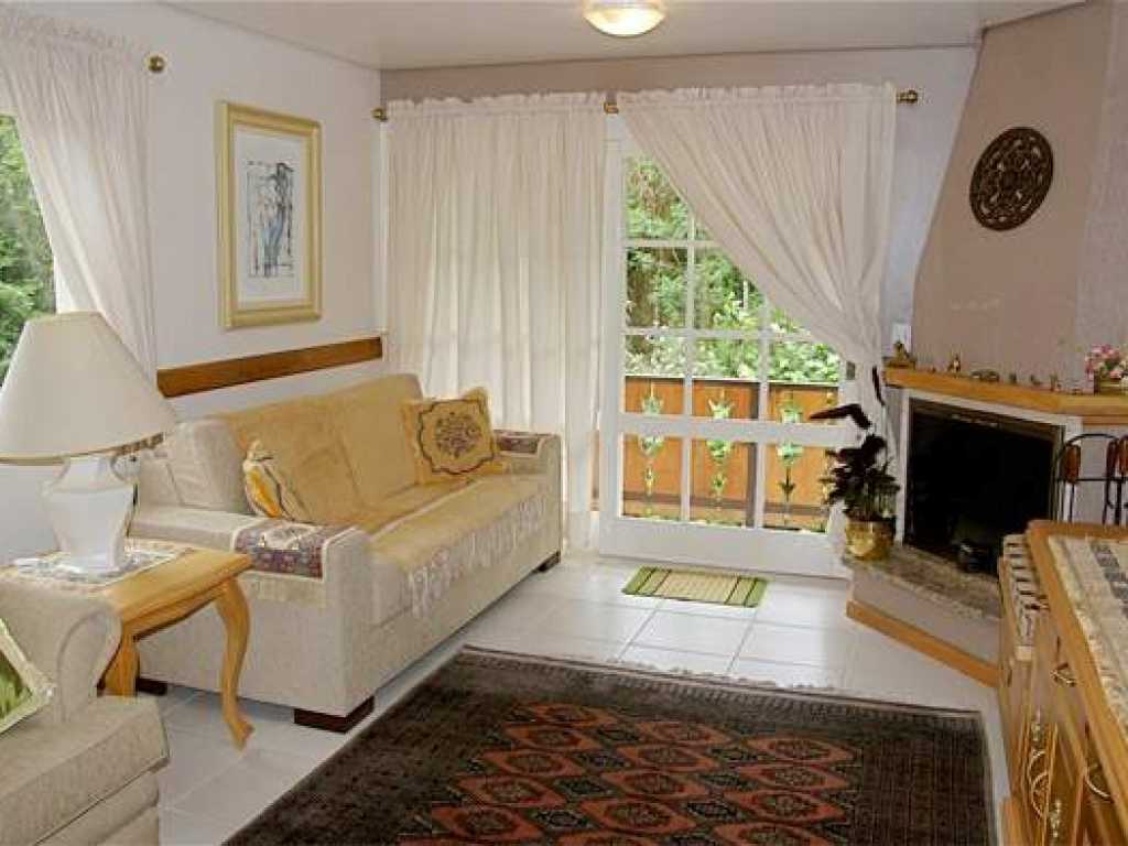 Rent Apartment in Gramado, 04 people, Sky and Wi-Fi