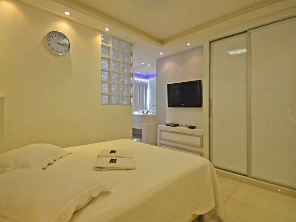 Apartamento moderno de 3 quartos para 8 pessoas com 3 suÍtes em Copacabana!