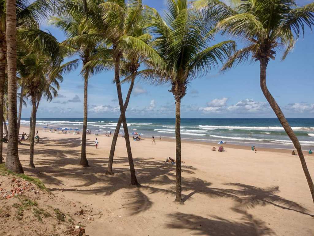 Triplex espetacular em frente à melhor praia de Salvador - Praia do Flamengo
