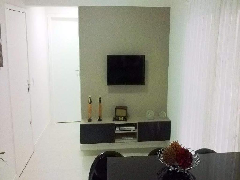 Apartamento com Ar condicionado na melhor localização de Balneário Camboriú, quadra do mar!