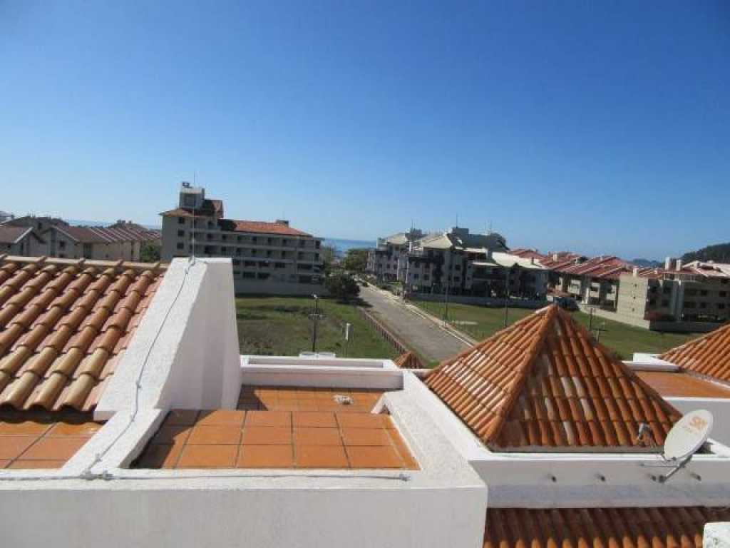 Apartamento com 2 dormitórios, sendo 1 suíte - Praia Brava - Florianópolis