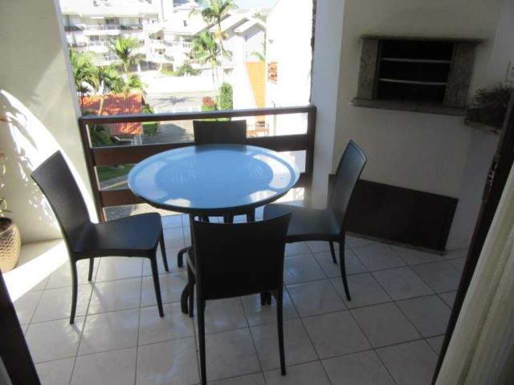 Apartamento com 2 dormitórios - Florianópolis