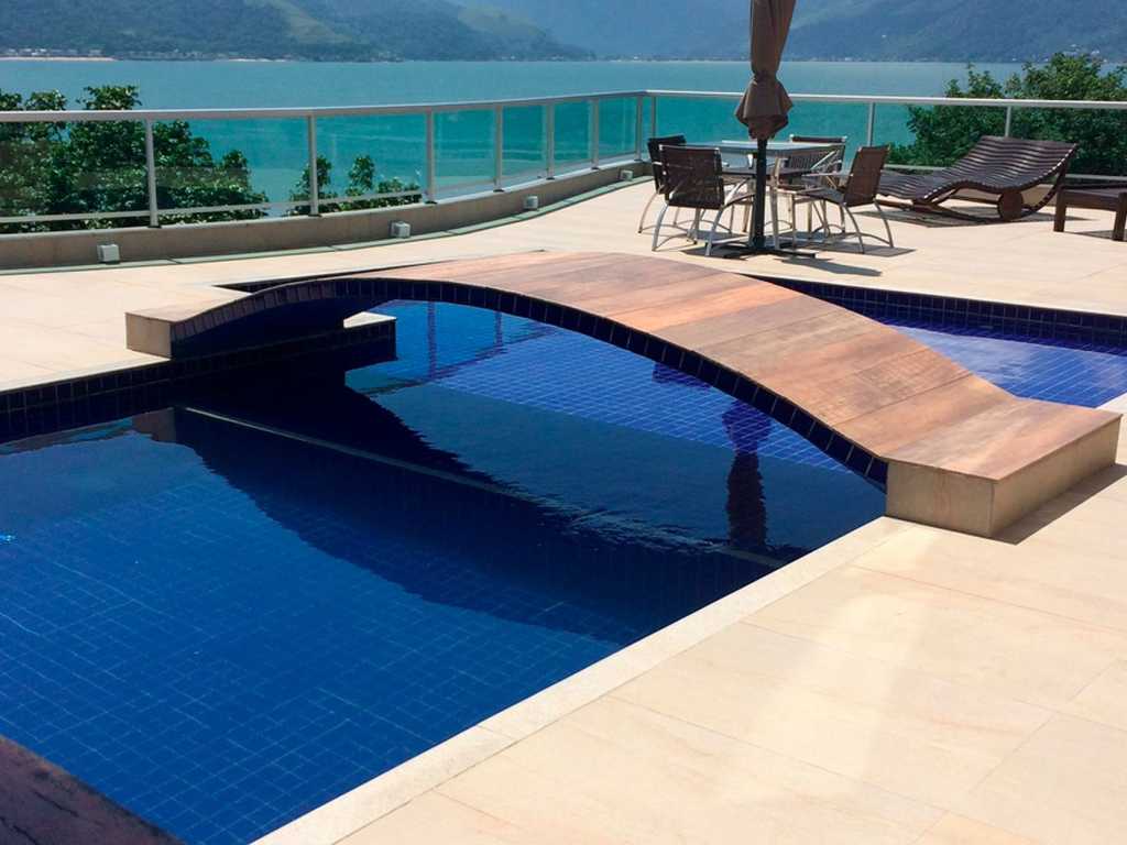Ang030 - Casa con piscina en Angra dos Reis