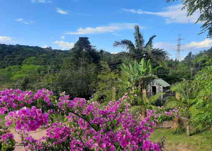 Kitnet mobiliado e equipado com muita natureza, ventilação  e bela paisagem.
