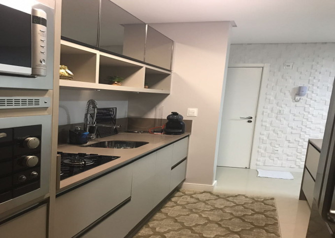 Apartamento pronto para morar, mobiliado, com 1 suíte +1 dormitório +2 vagas em Itajaí