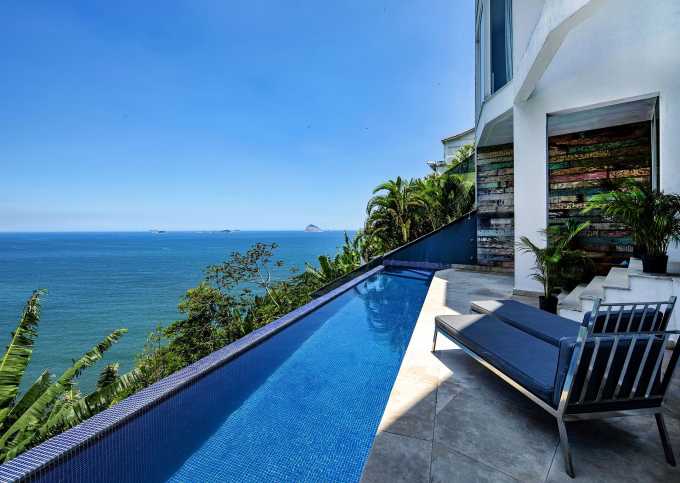 Rio012 - Mansão de 6 quartos com piscina em frente ao mar