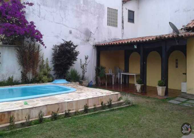 Casa de Condomínio com 3 dorms, Praia dos Anjos - Com piscina