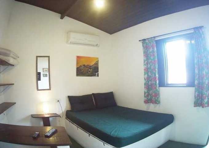 Suite para casal - wifi, ar cond. a 600 m da praia Maranduba- Ubatuba
