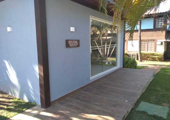 Linda casa na quadra da Praia de Geribá Cond fechado
