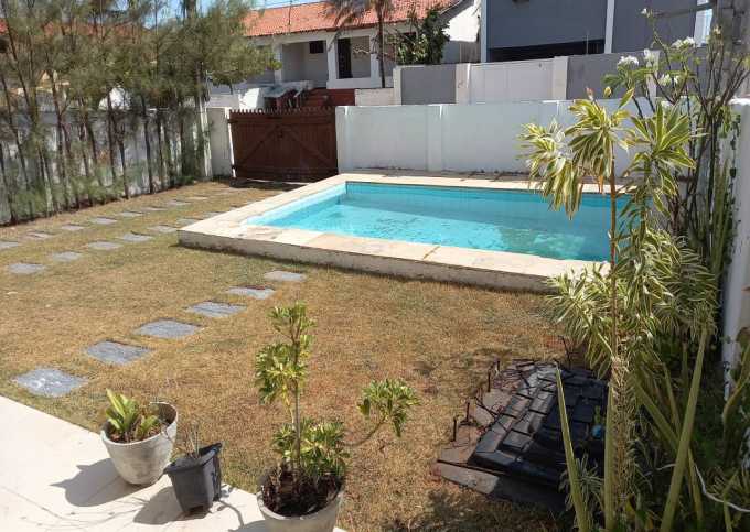 Iguape- Aquiraz - casa com piscina a 30m da praia