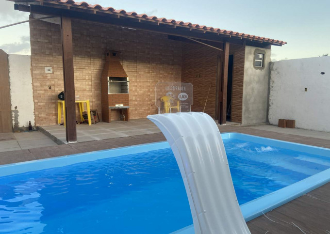 Casa com piscina na Barra do Itariri - Ba