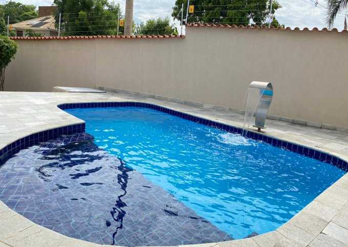 Residence Estalagem com piscina aquecida