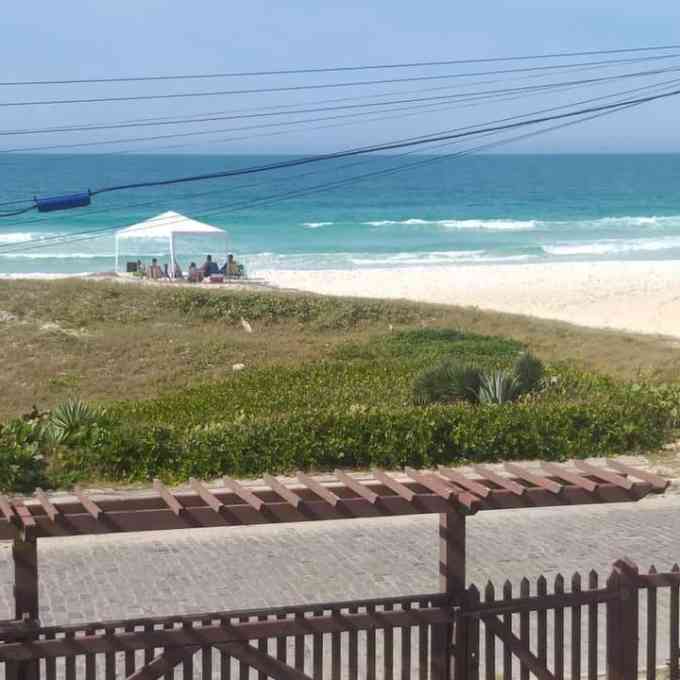 Casa de frente para a Praia do Foguete, Cabo Frio RJ