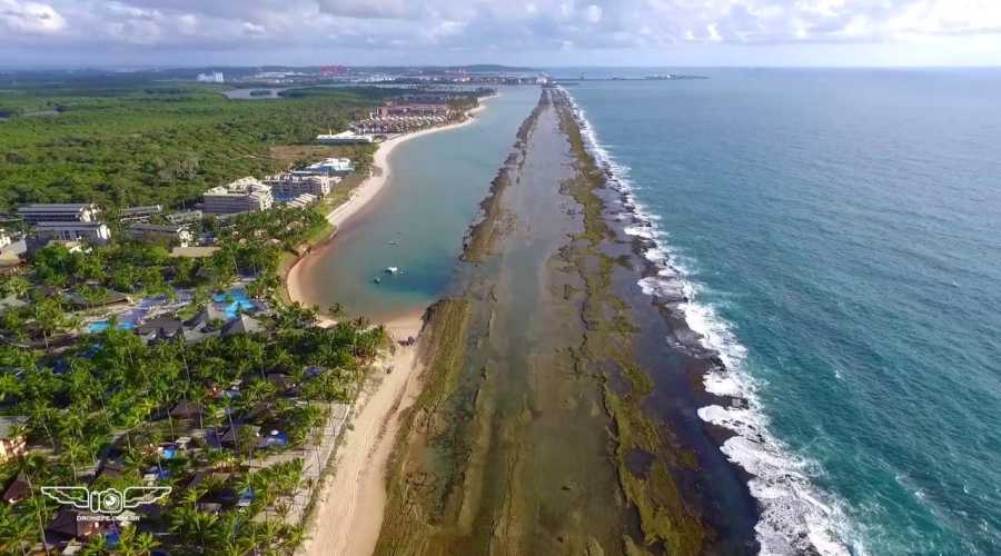 ¡Conozca las 7 Playas de aguas calientes todo el año!